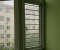 意美达卷筒护栏纱窗-防尘防护透风-纱窗公司测量设计