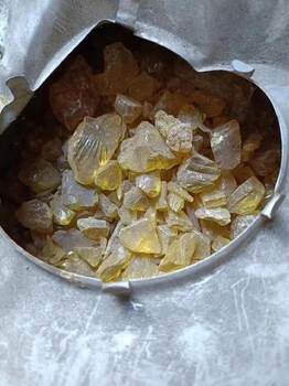 廣東偶氮二異丁腈回收電話，化妝品原料回收公司