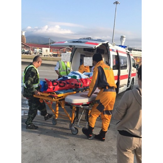 扬州120异地转运外地患者,正规救护车长途转运站