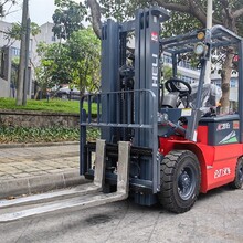 花都區(qū)平衡重式合力柴油叉車價格圖片