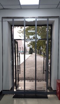 安裝門(mén)簾門(mén)簾安裝