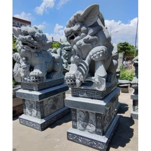 卢湾石雕狮子生产厂家,汉白玉石雕狮子价格