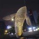 校园不锈钢镂空鲸鱼雕塑海洋动物展示图