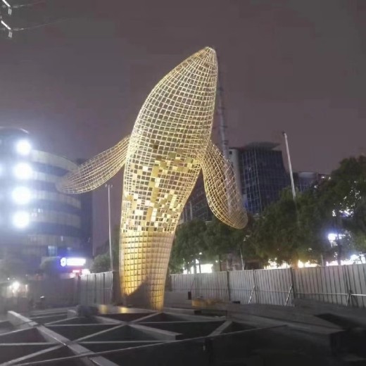 北京海洋馆不锈钢镂空鲸鱼雕塑景观小品