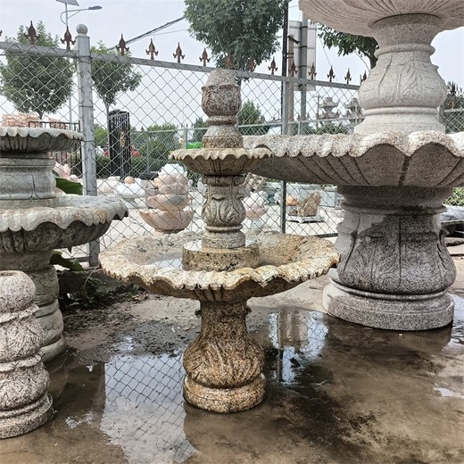小區(qū)石雕噴泉圖片