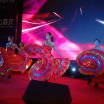 濱海新區(qū)爵士舞演出舞蹈團(tuán)演出