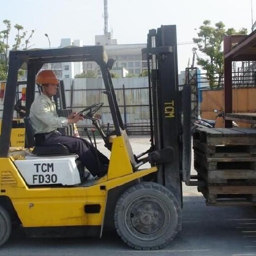 南陽叉車地牛回收，廠家供應(yīng)出售托盤