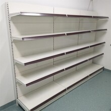 西雙版納超市貨架風(fēng)格多樣圖片