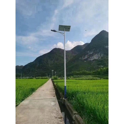 四川广安太阳能路灯-6米-8米太阳能路灯价格