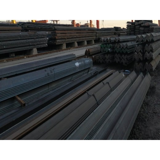 兴安盟角钢生产厂家,q355b热轧角钢价格