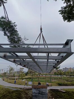 龍湖區(qū)鐵皮瓦房廠房安裝彩鋼瓦房