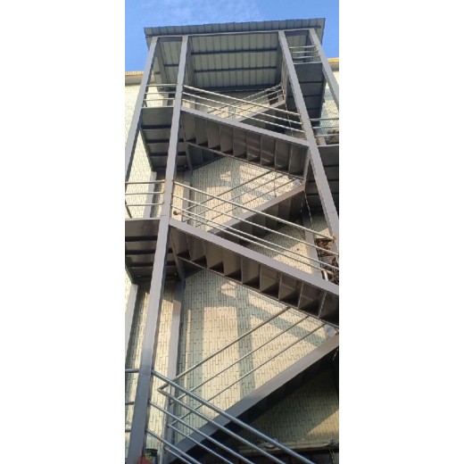 坪山新区钢结构消防梯楼梯建造施工逃生梯