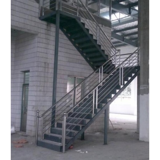 南澳县钢结构消防梯楼梯搭建制作安装工程加装楼梯