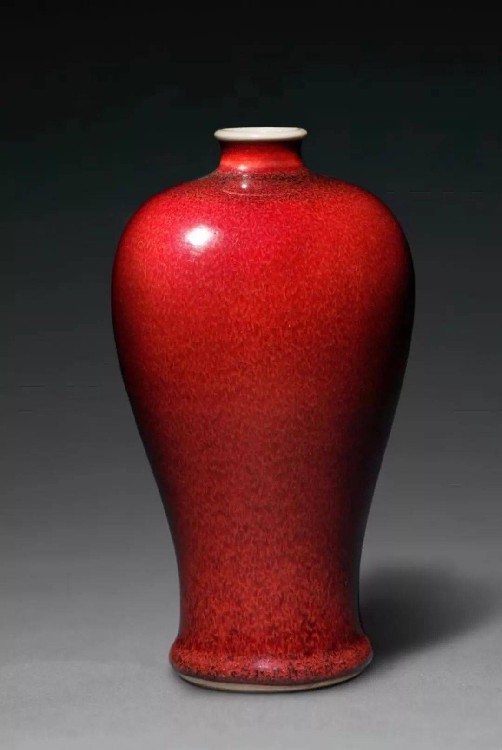 清代郎红瓷器特征