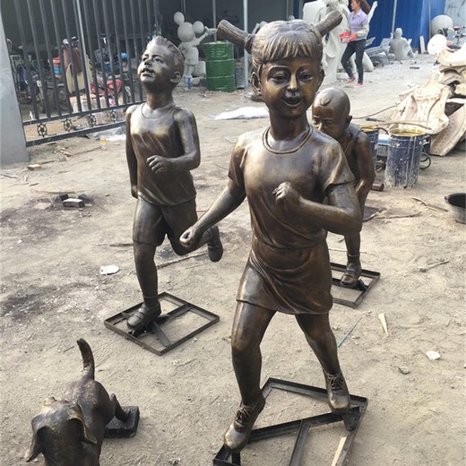 玻璃鋼童趣主題雕塑圖片,小孩做游戲雕塑