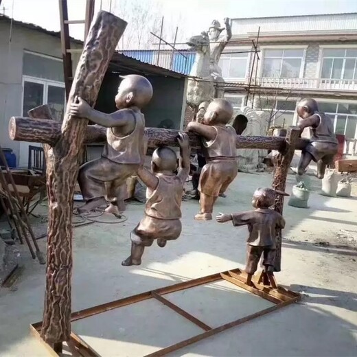 花園童趣主題雕塑定制加工廠家,小孩做游戲雕塑