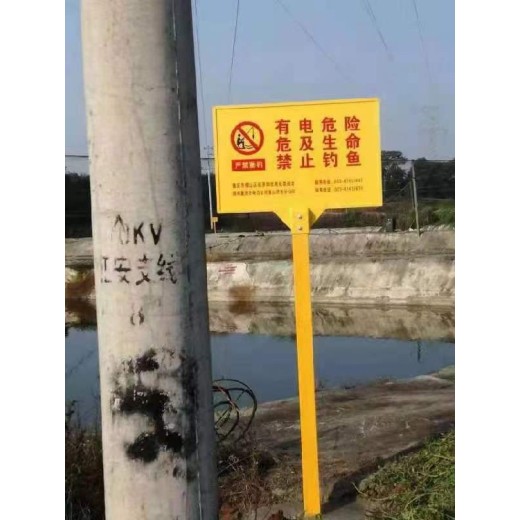 赣州道口警示桩玻璃钢厂家定制