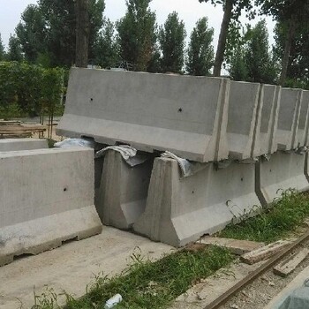 南岸護(hù)坡磚溝蓋板廠家源頭