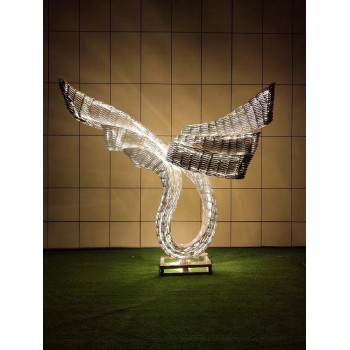 陕西镂空不锈钢羽翼翅膀雕塑市场