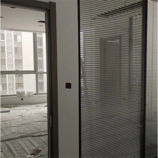 办公室全铝双玻璃隔断多少钱一平米