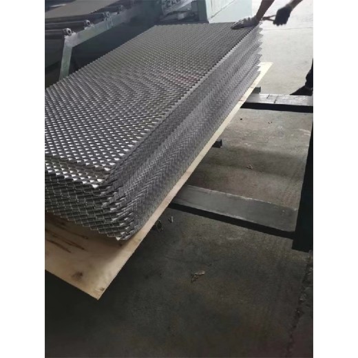 钢板拉伸网报价及图片-亳州重型钢板网生产厂家