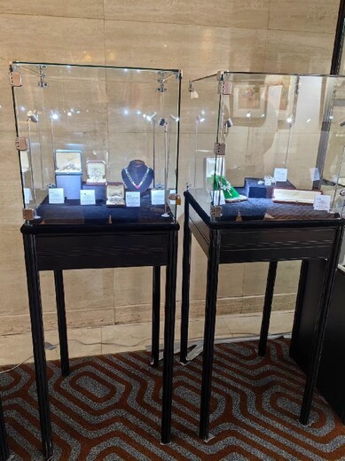 賈汪區(qū)定制展柜出租,標(biāo)準(zhǔn)展柜出租電話