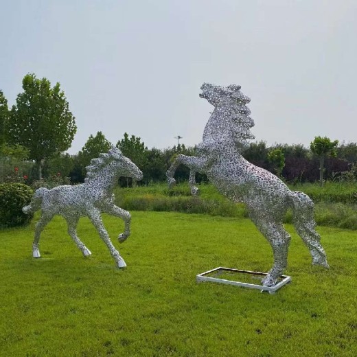 上海大型不锈钢丝编制镂空动物雕塑材料