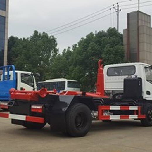 蘭州榆中13方勾臂垃圾車(chē)