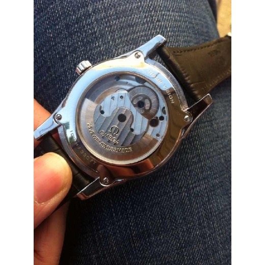 竹叶山回收机械手表——二手价格随时了解