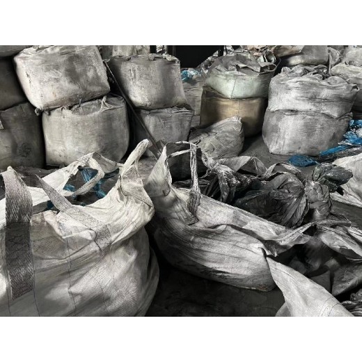 卢湾从事三元材料回收多少钱一吨