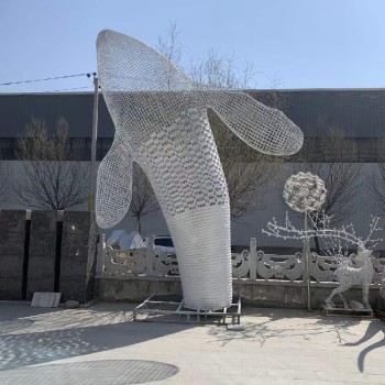 天津商用不锈钢丝编制镂空动物雕塑市场