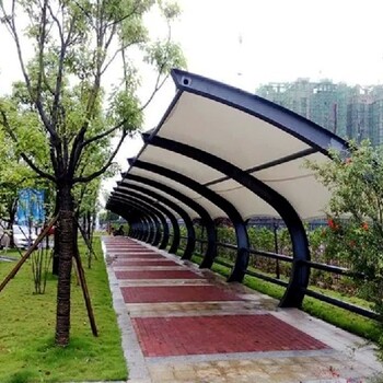 玉樹膜結(jié)構(gòu)風(fēng)雨長(zhǎng)廊維修