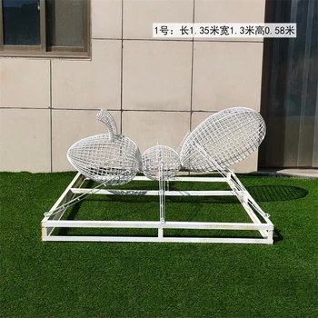 不銹鋼鏤空螞蟻雕塑制作廠家