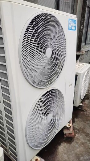 潛江廢舊工業(yè)冷水機組收購、商用中央空調(diào)回收自行拆除
