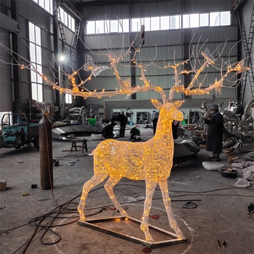 镜面不锈钢鹿雕塑铁艺动物雕塑厂家