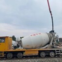 新款軌道混凝土罐車