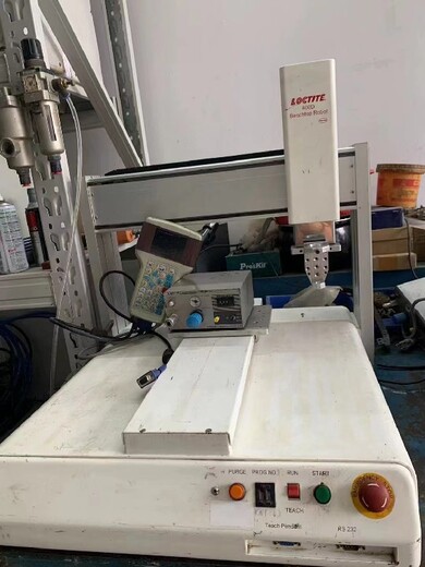 宜春收購4寸絞煉自動組裝機(jī)設(shè)備、二手全自動點膠機(jī)回收自提