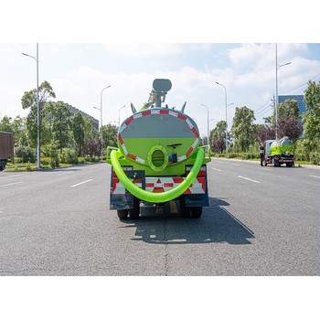 丹東凱馬2.3方程力威吸糞車農村抽糞車