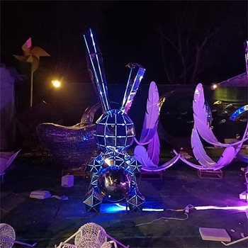 曲陽(yáng)發(fā)光不銹鋼兔子雕塑定做