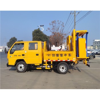 新疆塔城工廠直銷(xiāo)高速公路防撞車(chē)價(jià)格報(bào)價(jià)