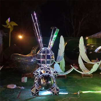 曲陽鏤空不銹鋼兔子雕塑廠家