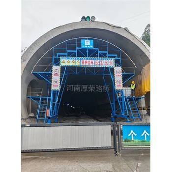 呼和浩特銷售厚榮隧道噴淋養(yǎng)護臺車