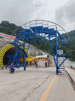 石景山厚榮隧道噴淋養(yǎng)護(hù)臺車