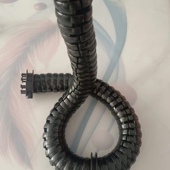 北京機械手穿線(xiàn)萬(wàn)向拖鏈批發(fā)