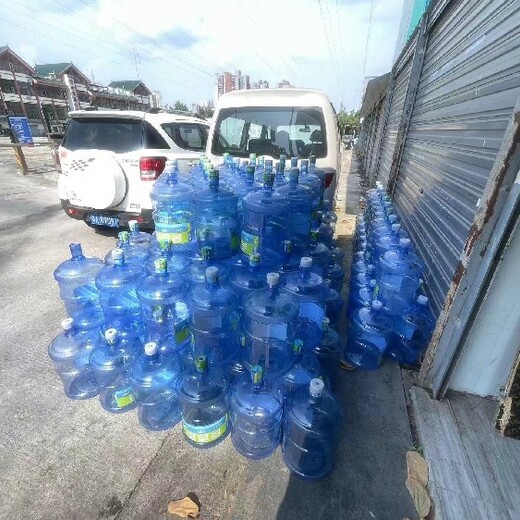大渡口桶裝水加盟-開桶裝水店怎么進(jìn)貨