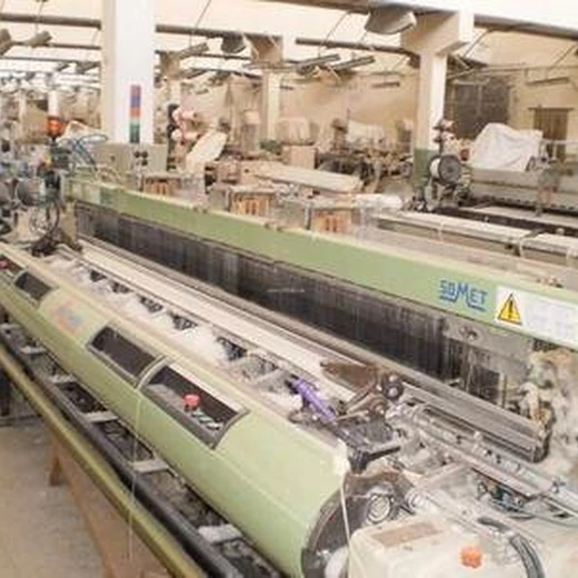 寶安紡織廠服裝廠機(jī)械設(shè)備回收,回收超聲波裁剪焊接機(jī)花邊機(jī)