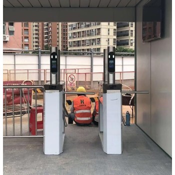 周至道閘安裝廠家，周至人行道閘安裝電話，停車收費道閘安裝維修
