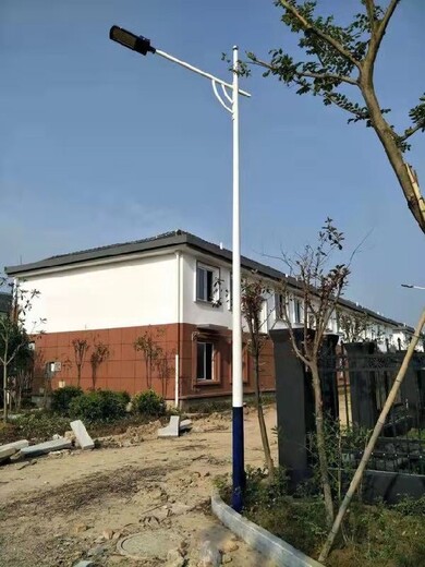 神農架中高桿燈批發(fā),中高桿燈生產供應