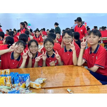 广东茂名问题孩子封闭式寄宿学校