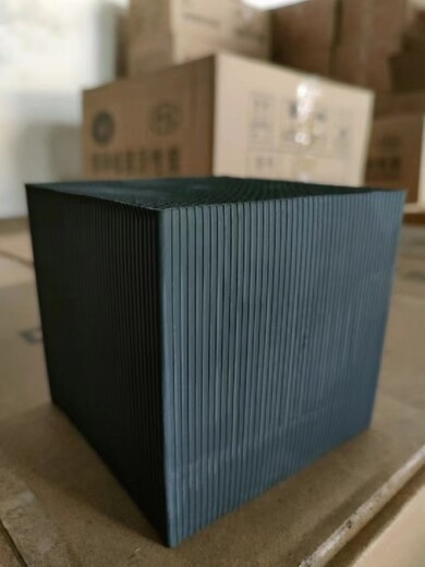 江蘇新型蜂窩活性炭批發,供應廢氣處理活性炭